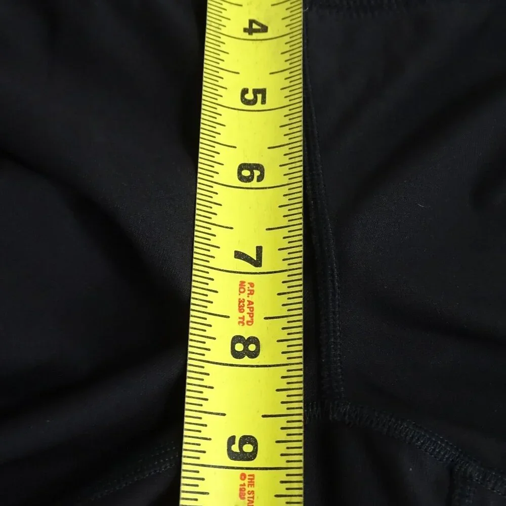 Xersion Black Cropped Athletic Leggings Women Size M Zippered Pocket Reflective